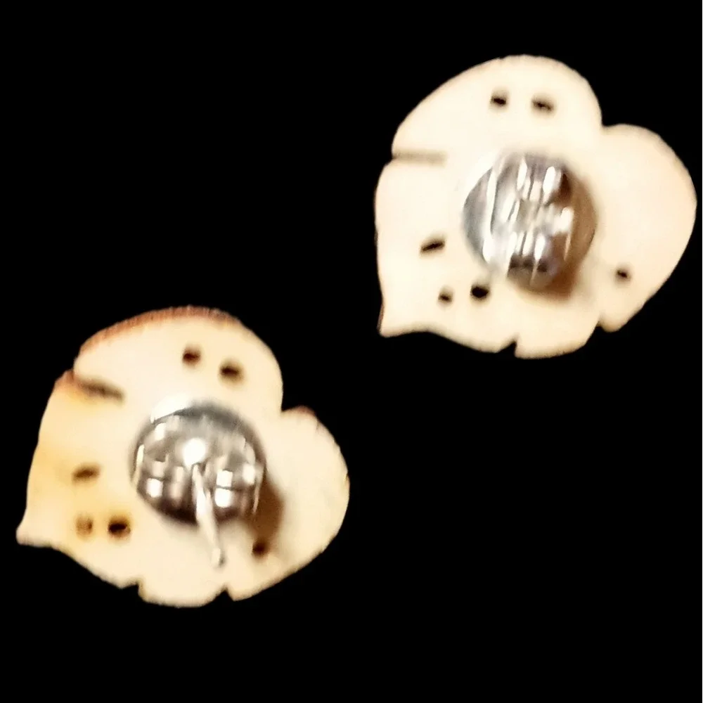 Handmade wooden leaf earrings‎ SKUJ099
